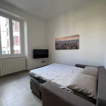 Casa Redona - Nuovo Elegante Loft Free Wifi 4 Pax *