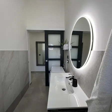 アパート Casa Redona - Nuovo Elegante Loft Free Wifi 4 Pax *