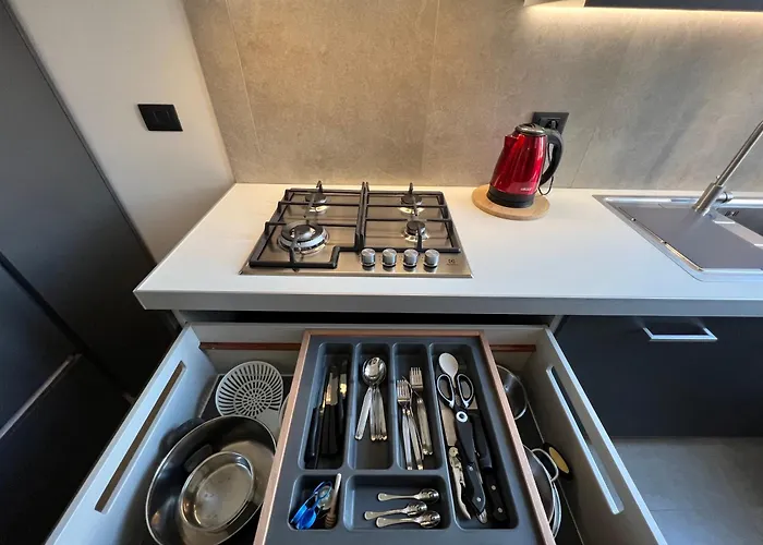 Daire Casa Redona - Nuovo Elegante Loft Free Wifi 4 Pax *