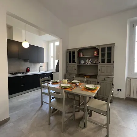 Casa Redona - Nuovo Elegante Loft Free Wifi 4 Pax Bergame